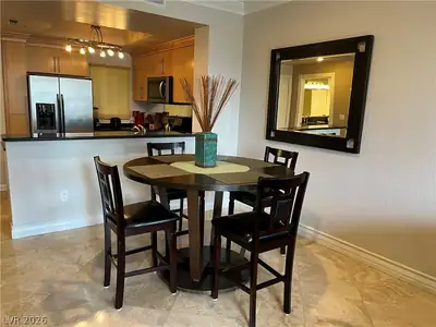210 East Flamingo Road 316 Dining Area