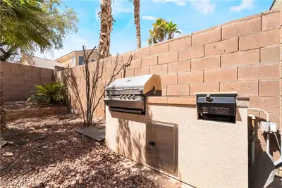 5791 Magini Avenue, Las Vegas, NV 89141 Yard