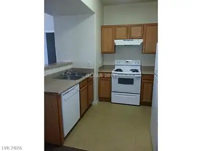 2121 HUSSIUM HILLS Street 206 