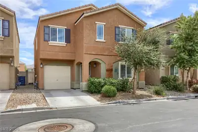 4122 San Cuervo Way Front of Structure