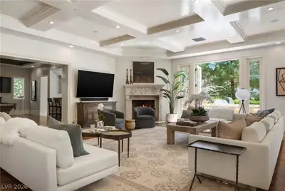 30 Augusta Canyon Way Living Room