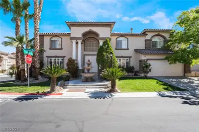 8901 Goldstone Avenue Las Vegas, NV 89143