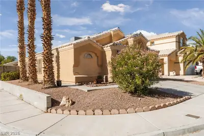 8301 Hydra Lane Las Vegas, NV 89128