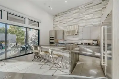 5185 Rock Daisy Drive, Las Vegas, NV 89135 Kitchen