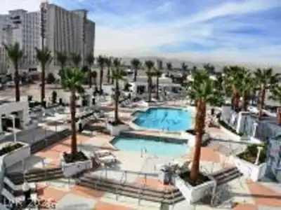 2700 South Las Vegas Boulevard 3701, Las Vegas, NV 89109 Pool