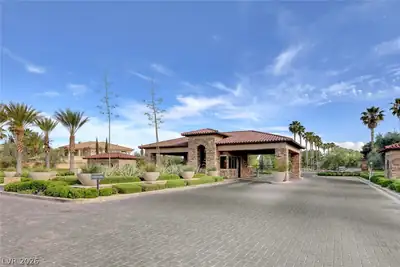 7655 Spanish Bay Drive Las Vegas, NV 89113