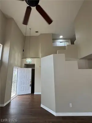 5240 Fighting Fish Way Entrance Foyer