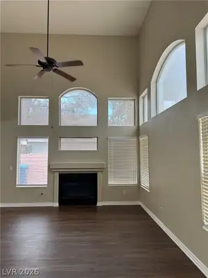 5240 Fighting Fish Way Living Room