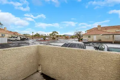 657 Anne Lane 657 Patio