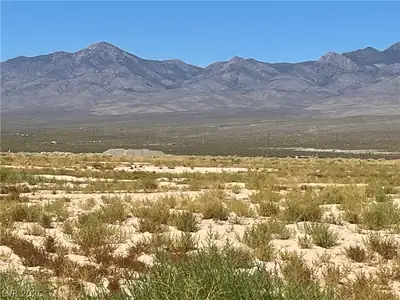 1280 West Cometa Lane, Pahrump