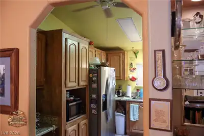 1380 South Happy Lane Kitchen
