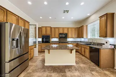 2201 Hudson Falls Court, Henderson, NV 89044 Kitchen