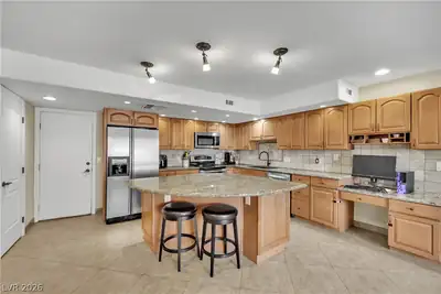 1324 Rawhide Street, Las Vegas, NV 89119 Kitchen