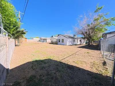 3049 Cedar Street, Las Vegas, NV 89104 Yard