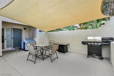 2804 Willow Wind Court Patio