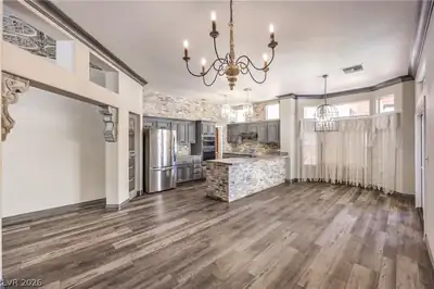 10832 Clarion Lane Dining Area