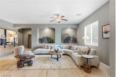 9985 Spider Creek Court Living Room
