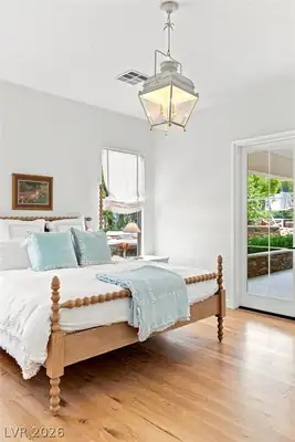 8 Pine Hollow Drive Bedroom