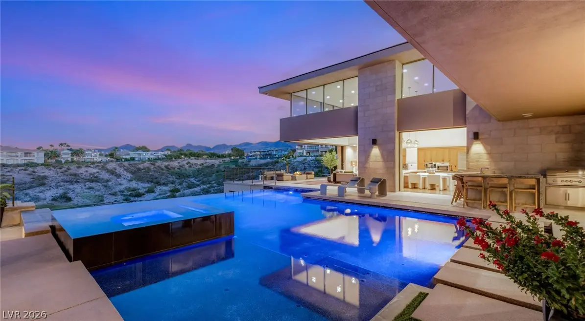 1300 Villa Barolo Avenue