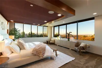 1300 Villa Barolo Avenue Primary Bedroom