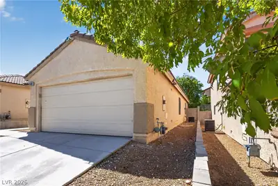 9593 Sage Sparrow Avenue, Las Vegas, NV 89148 Side of Structure