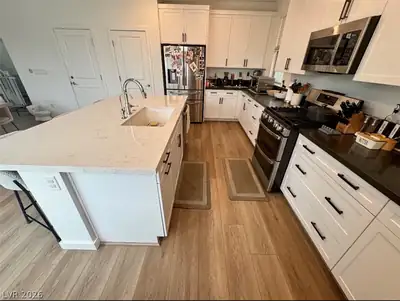 724 Emerson Creek Court Kitchen