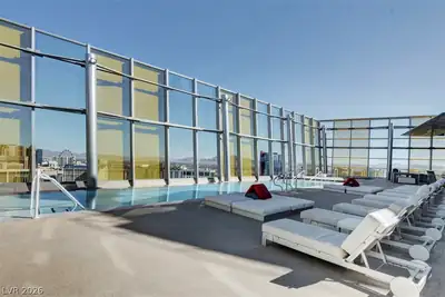 3722 Las Vegas Boulevard 508 Pool