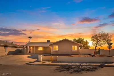 713 Vincent Way Las Vegas, NV 89145
