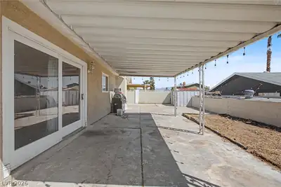 713 Vincent Way Patio