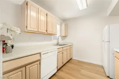 555 East Silverado Ranch Boulevard 2038 Kitchen