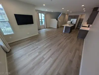 11298 Cactus Tower Avenue 103 Living Room