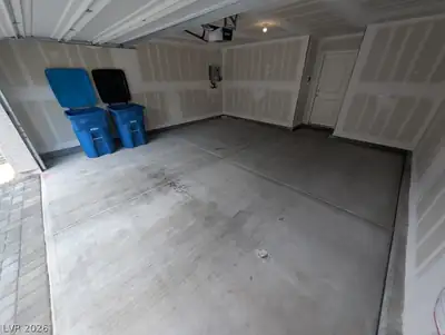 6153 Aster Garden Street Garage