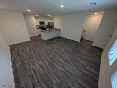 6153 Aster Garden Street Living Room