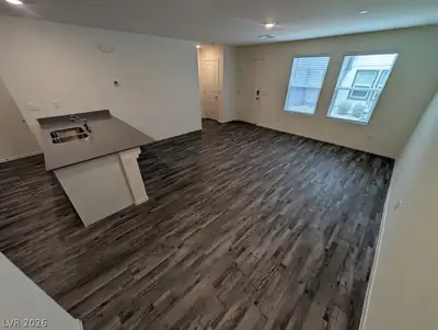 6153 Aster Garden Street Living Room