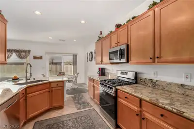 7927 Crested Starling Court, North Las Vegas, NV 89084 