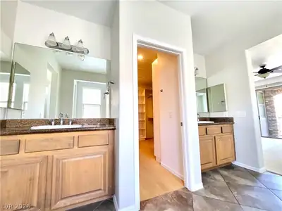 1053 Via Canale Drive, Henderson, NV 89011 Primary Bathroom