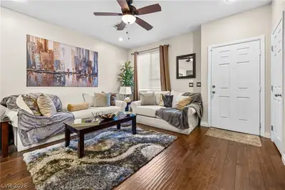 7390 Carrot Ridge Street, Las Vegas, NV 89139 Entrance Foyer