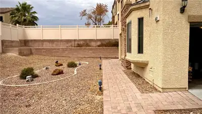 632 Civic Holiday Avenue Yard