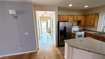 632 Civic Holiday Avenue Kitchen