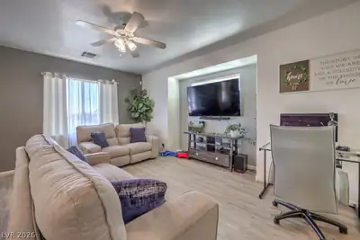 3592 Gloucester Gate Street, Las Vegas, NV 89122 