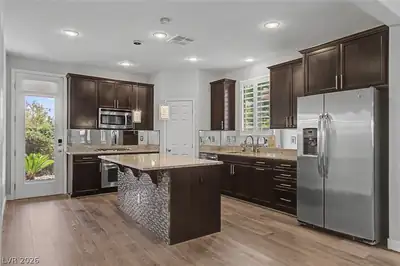 10561 Tranquil Glade Lane, Las Vegas, NV 89135 Kitchen