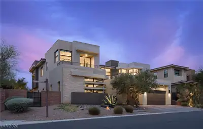 27 Cranberry Cove Court, Las Vegas, NV 89135 Front of Structure