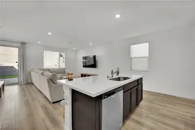 1535 Pacific Baza Street, Las Vegas, NV 89138 Kitchen