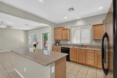 10721 Arusha Avenue, Las Vegas, NV 89166 Kitchen