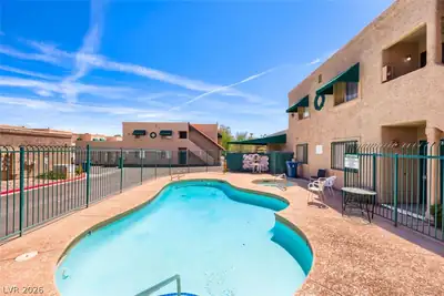 6750 Del Rey Avenue 159, Las Vegas, NV 89146 Pool