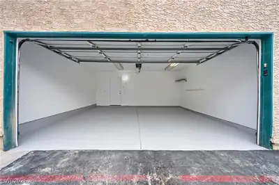6750 Del Rey Avenue 159, Las Vegas, NV 89146 Garage