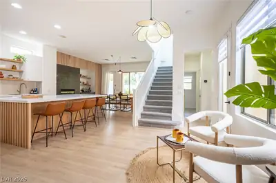 331 Dartmouth Hills Street Living Room