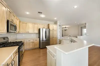 10562 Sopra Court Kitchen