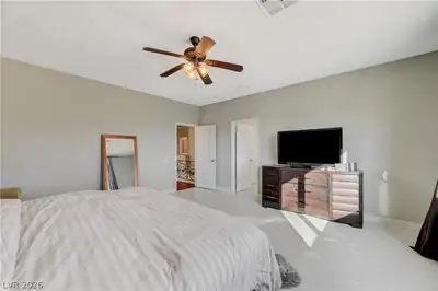 2943 Ainslie Lake Avenue Primary Bedroom