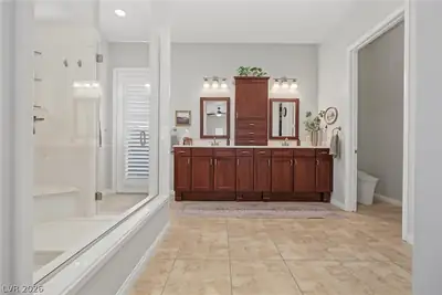 1570 Stirrup Drive, Henderson, NV 89002 Primary Bathroom